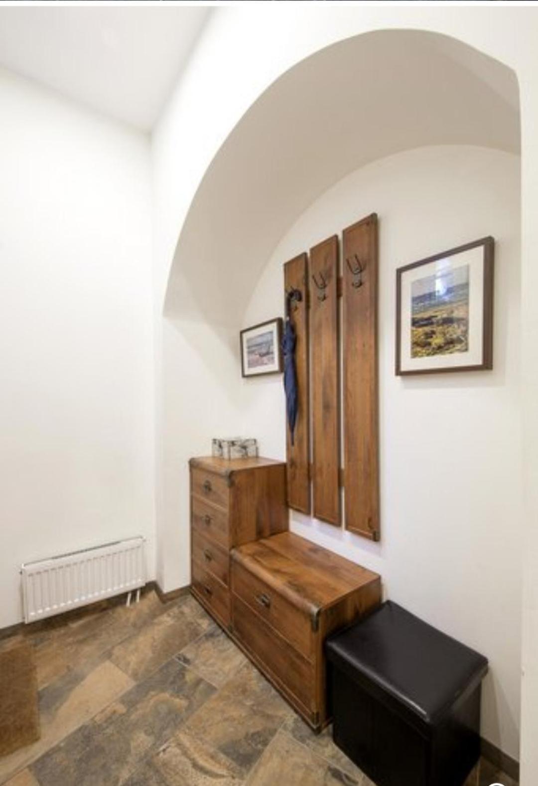 Happy Inn Toto Old Town, Self Check, Parking In The Yard, Vilnius Ngoại thất bức ảnh